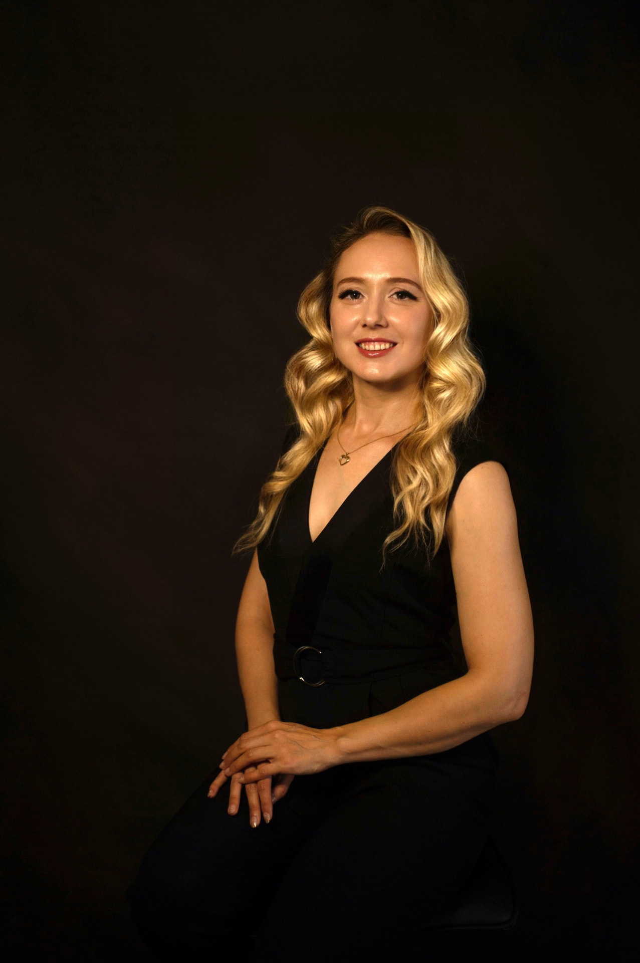 Bogdana, seated portrait